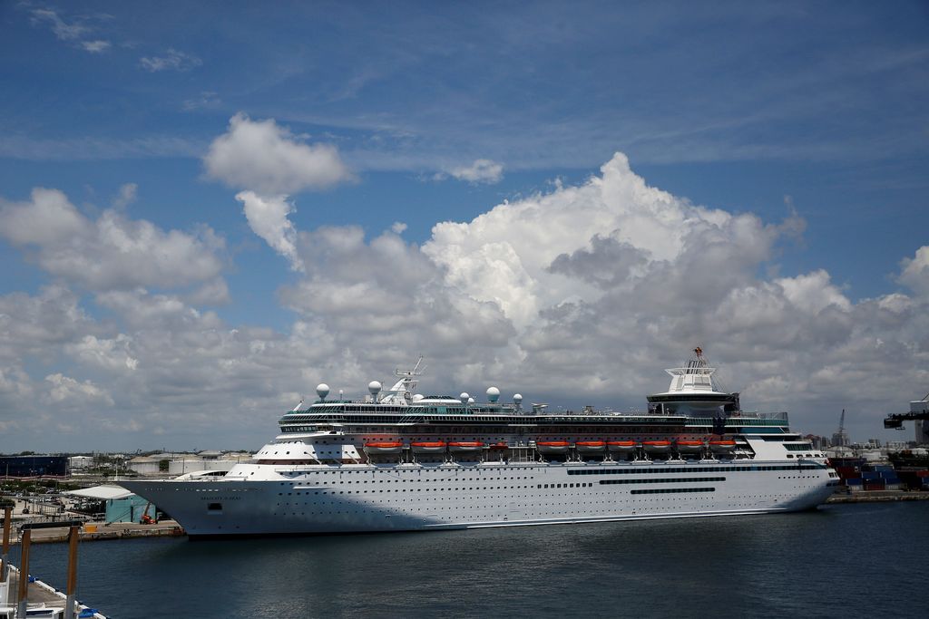 2,000 jobs available to nationals on Royal Caribbean Cruise Ships