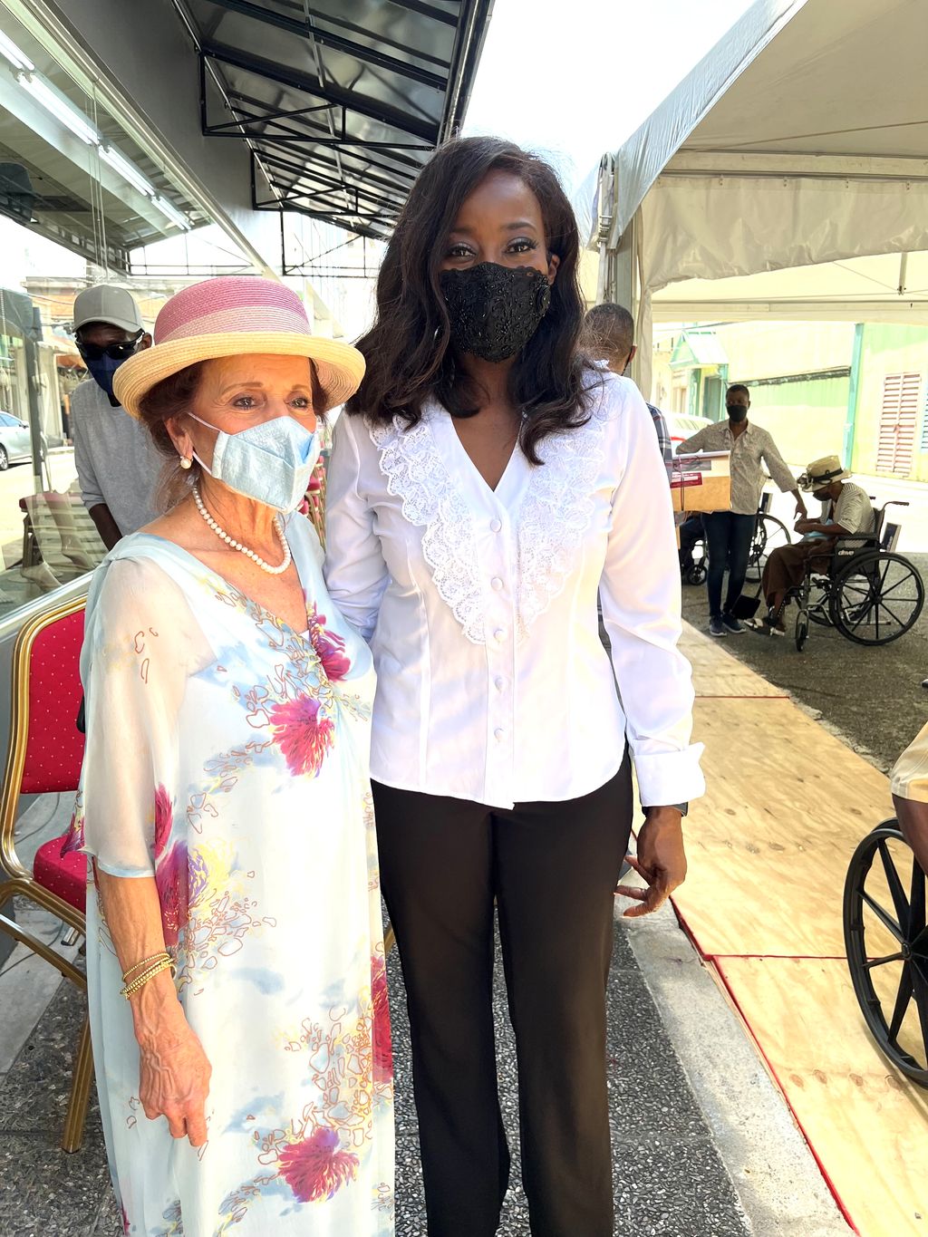 Janouras donates 120 wheelchairs to persons with disabilities