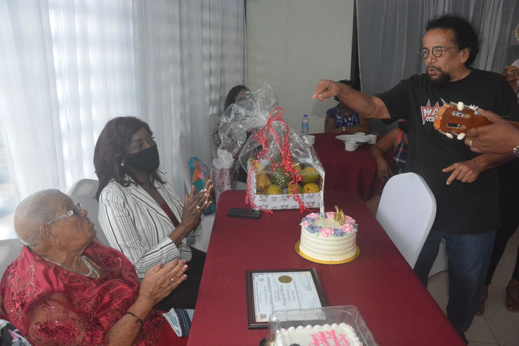 Margarita Rivas Facebook, Instagram, Twitter [Profiles]