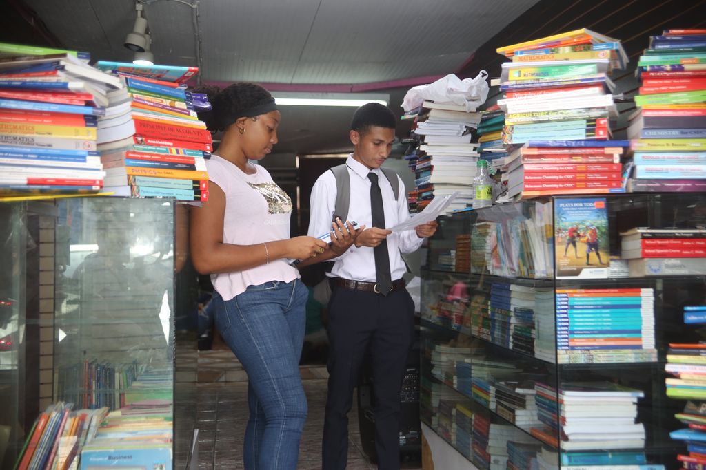 Parents opt for secondhand books during back to school shopping