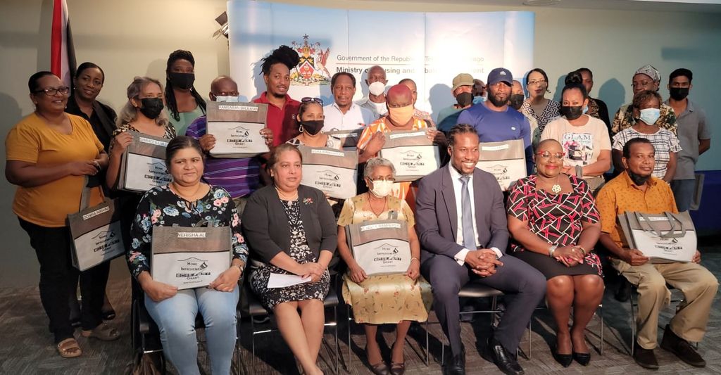 Housing minister presents home improvement grants to 25 recipients