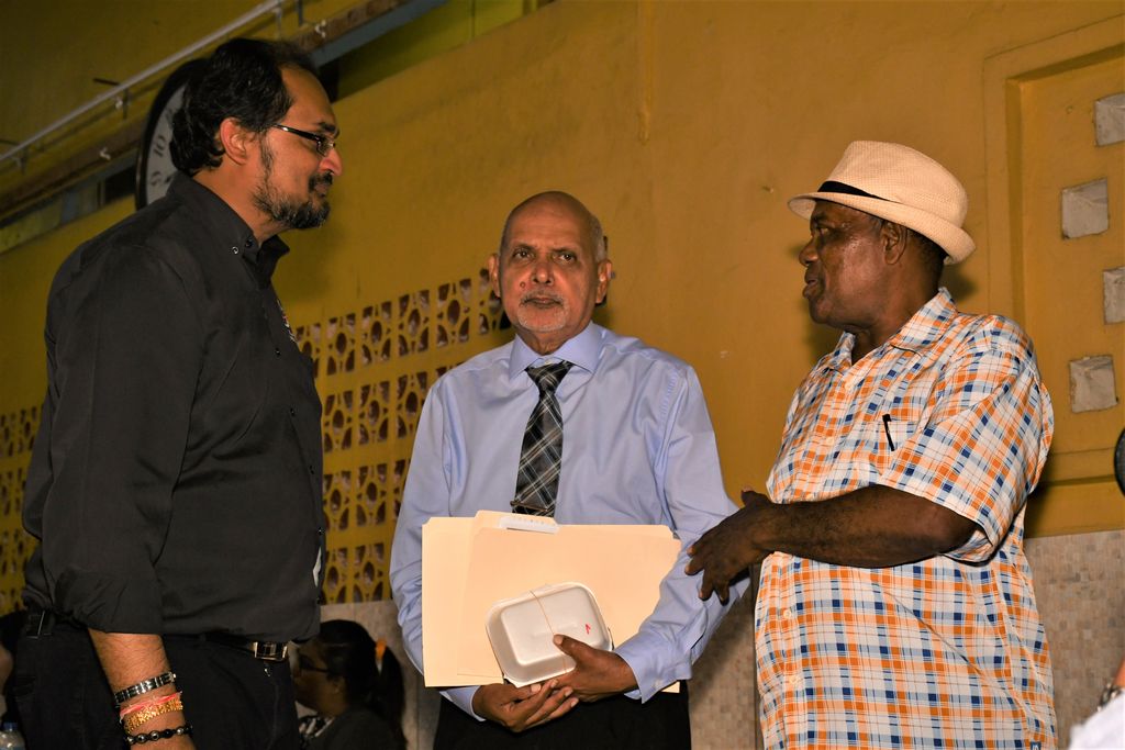 Abraham calls for citizens and cops to "deal with" criminals Trinidad