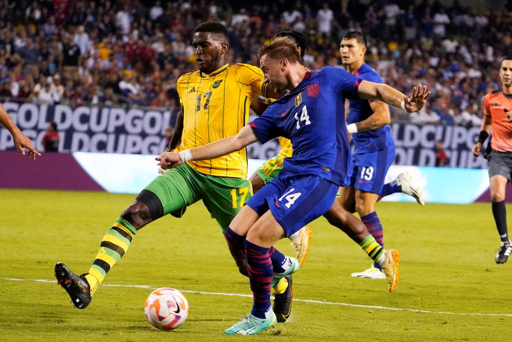 Bailey penalty miss Vzquez strike leave Jamaica with point