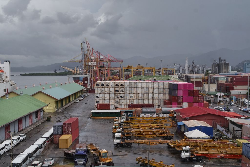 Global Shipping in Transition: Regional opportunities and challenges