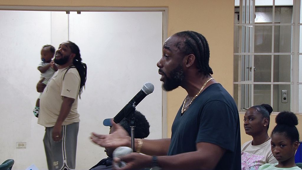 Residents allege police leaving people in hostile areas