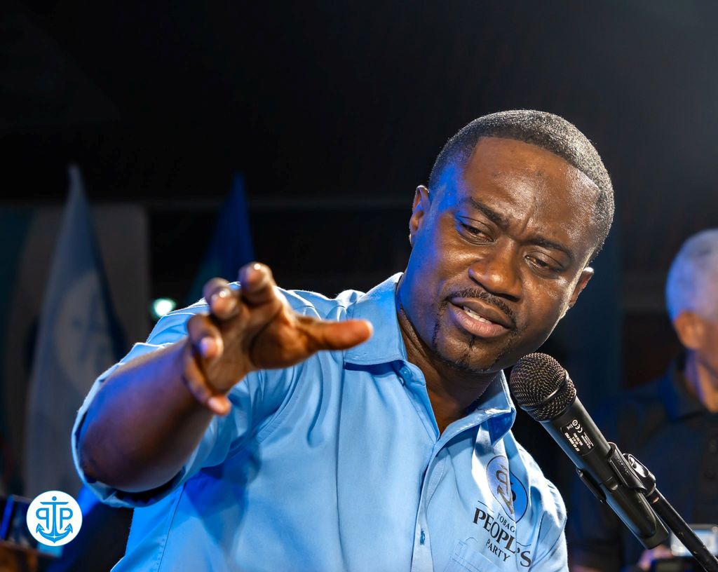 Augustine tells Trinidad bloggers to stay out Tobago politics 