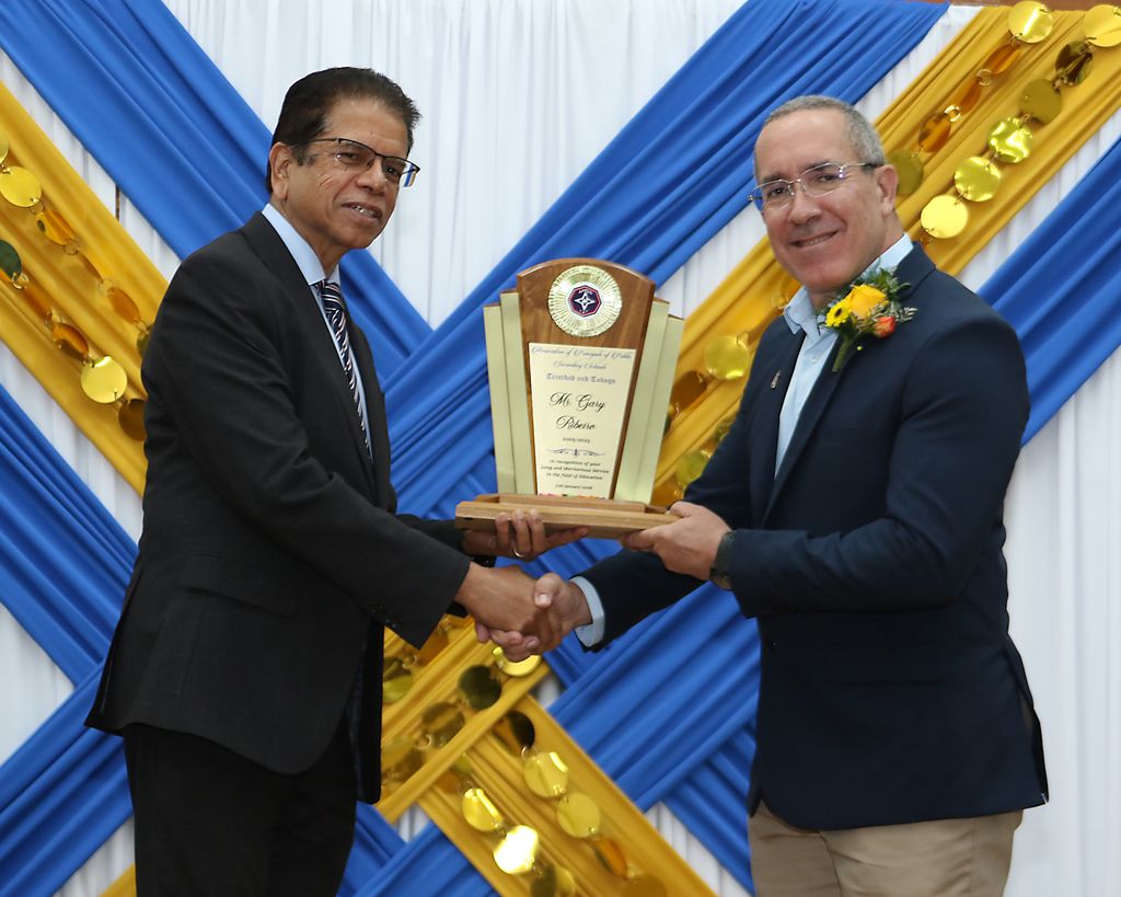 Dowlath: Schools on life support; collaboration needed