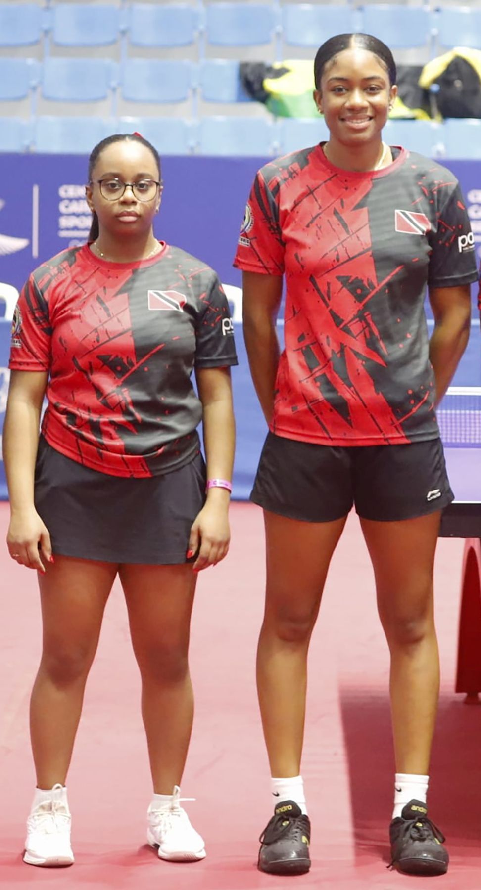 Fraser, Edwards-Taylor advance in women's singles