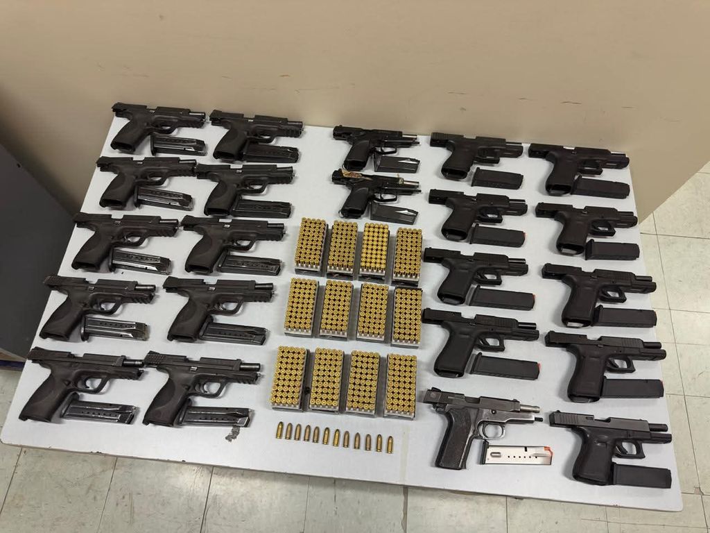 Six detained in municipal police killing probe