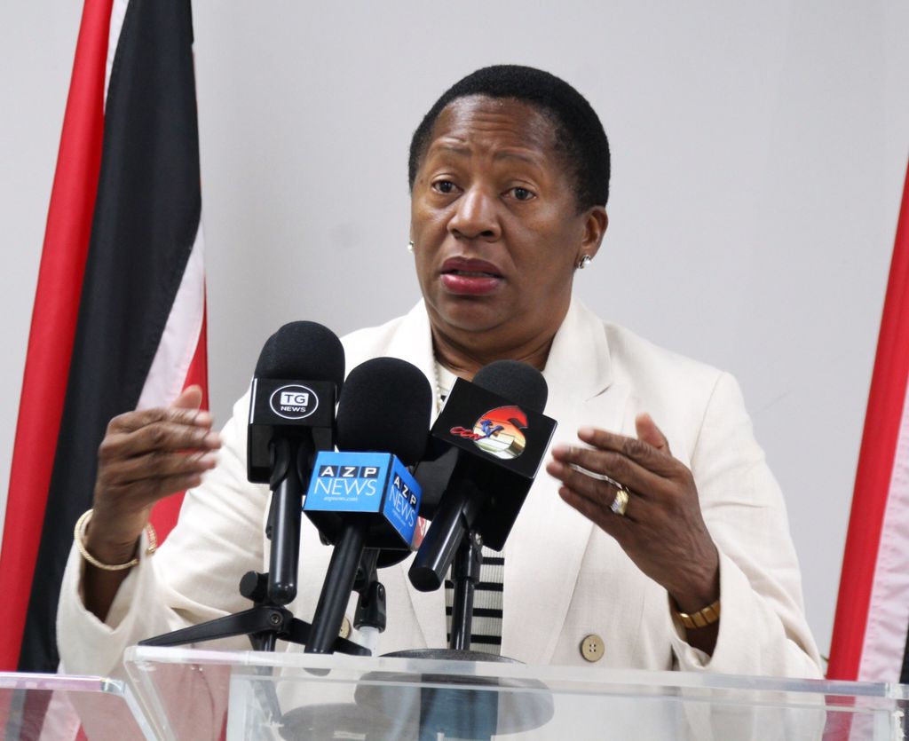 Beckles wants Maharaj’s resignation over CAL airfare plan