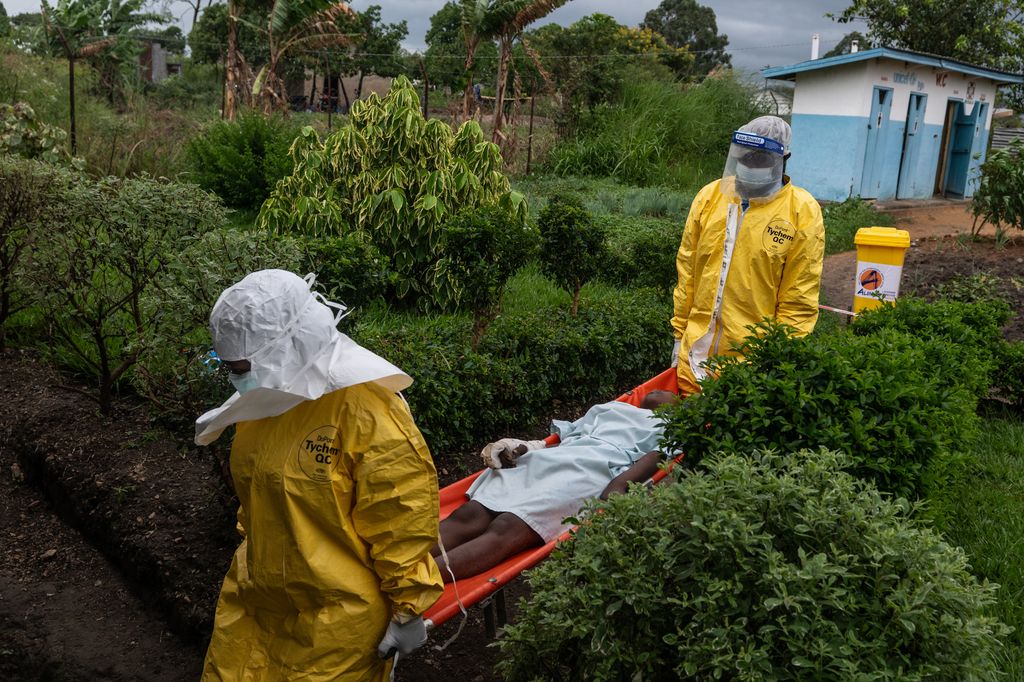 Health Ministry advises against travel to Ebola-hit countries