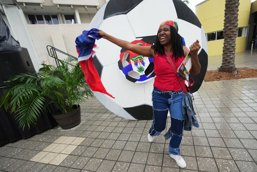 U.S. grants visa to Haitian soccer player to join team for World Cup