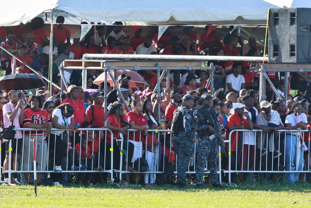 Spectators revel in culture, patriotism at Independence parade