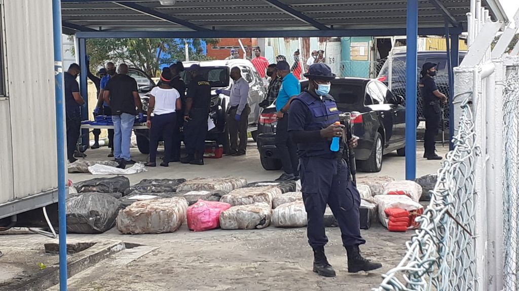 Three held in high seas drug bust - Vimarsana News