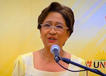 Kamla: Venezuelans fleeing because Rowley has become like Maduro - Vimarsana News
