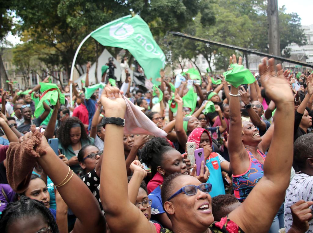 FILE - Soca enthusiasts came out in their numbers in 2023 to enjoy bmobile's Soca in b Square. [Image courtesy bmobile]