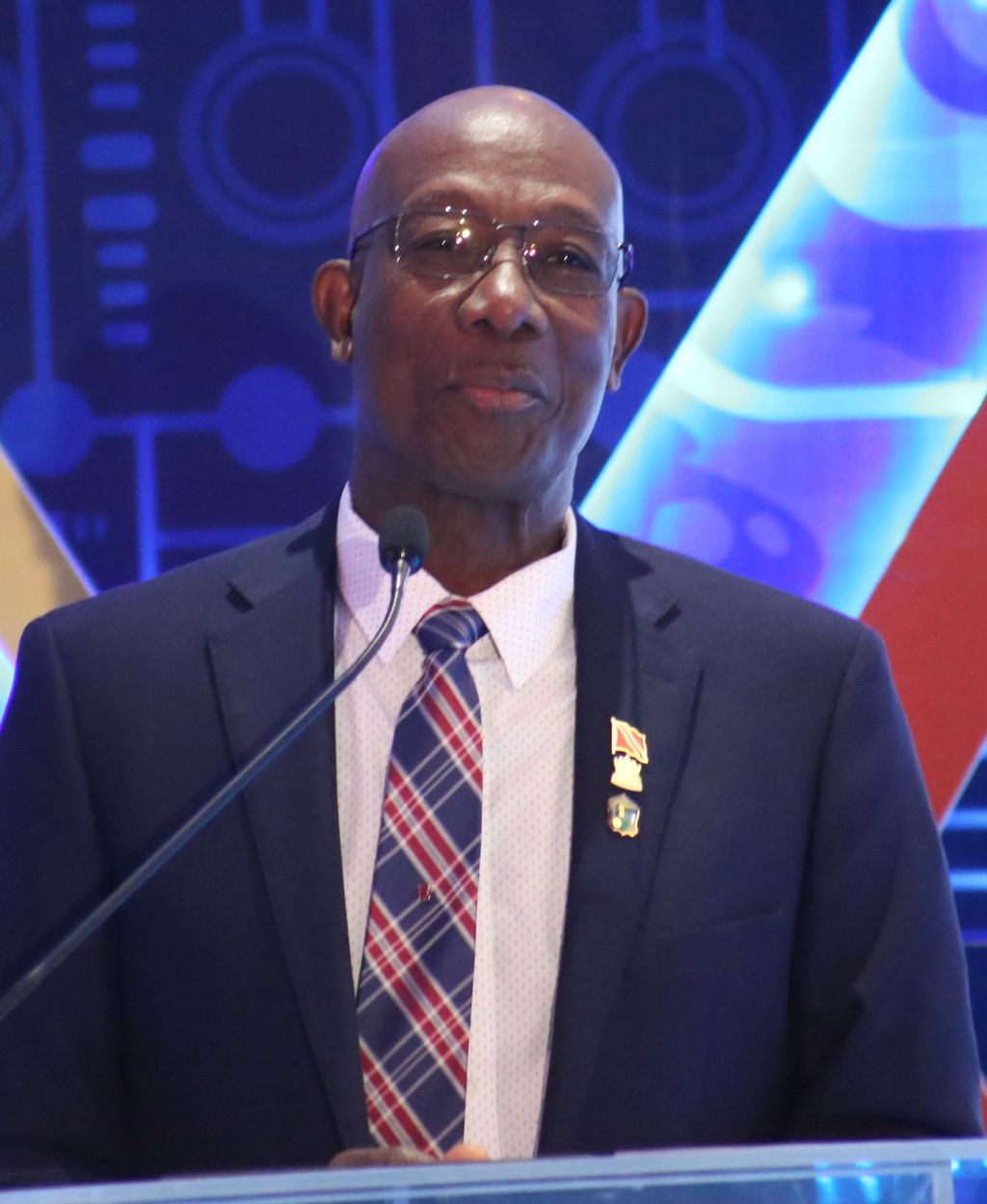 PM disturbed by Kamla's return fire with full force call - Vimarsana News