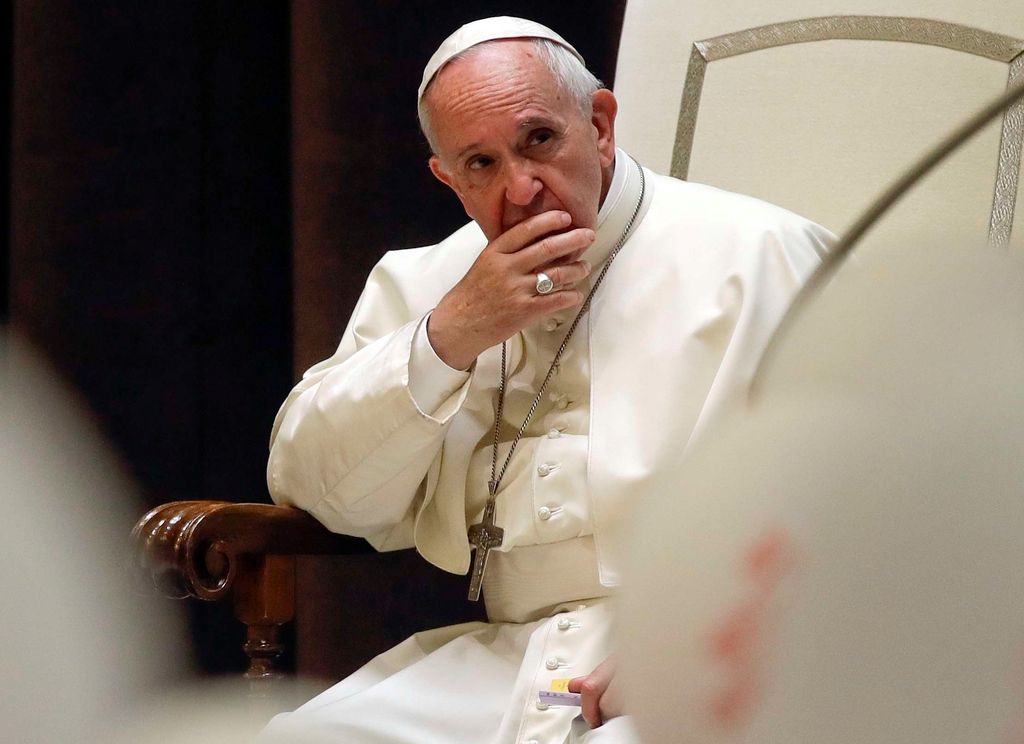 Pope apologises for using vulgar gay term - Vimarsana News
